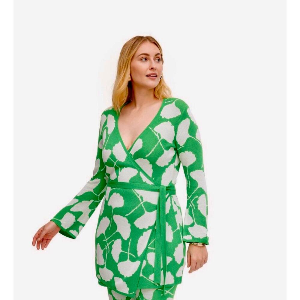 DIANE VON FURSTENBERG Target Green White Leaf Print Wrap Cardigan Sweater Small